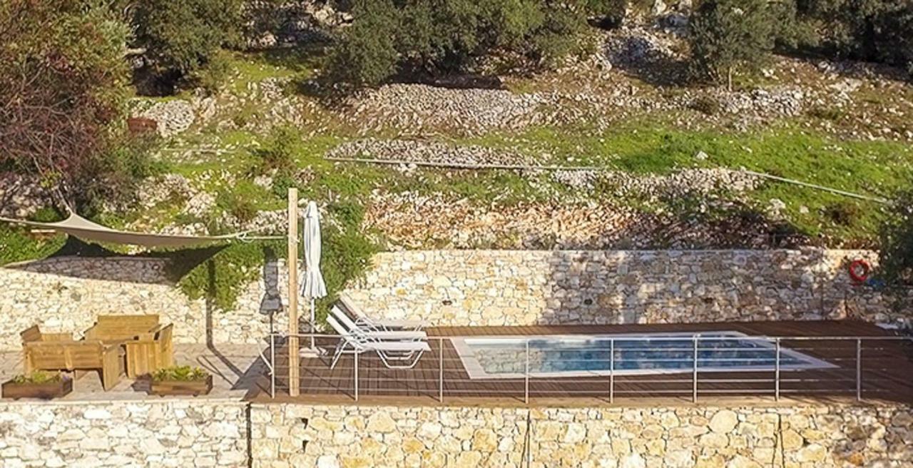 Castelli Olive Press Guest House Akharávi Eksteriør bilde